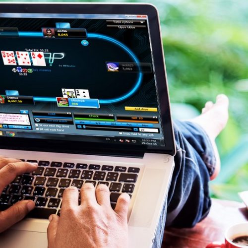 Tout savoir sur les jeux de poker sur Internet