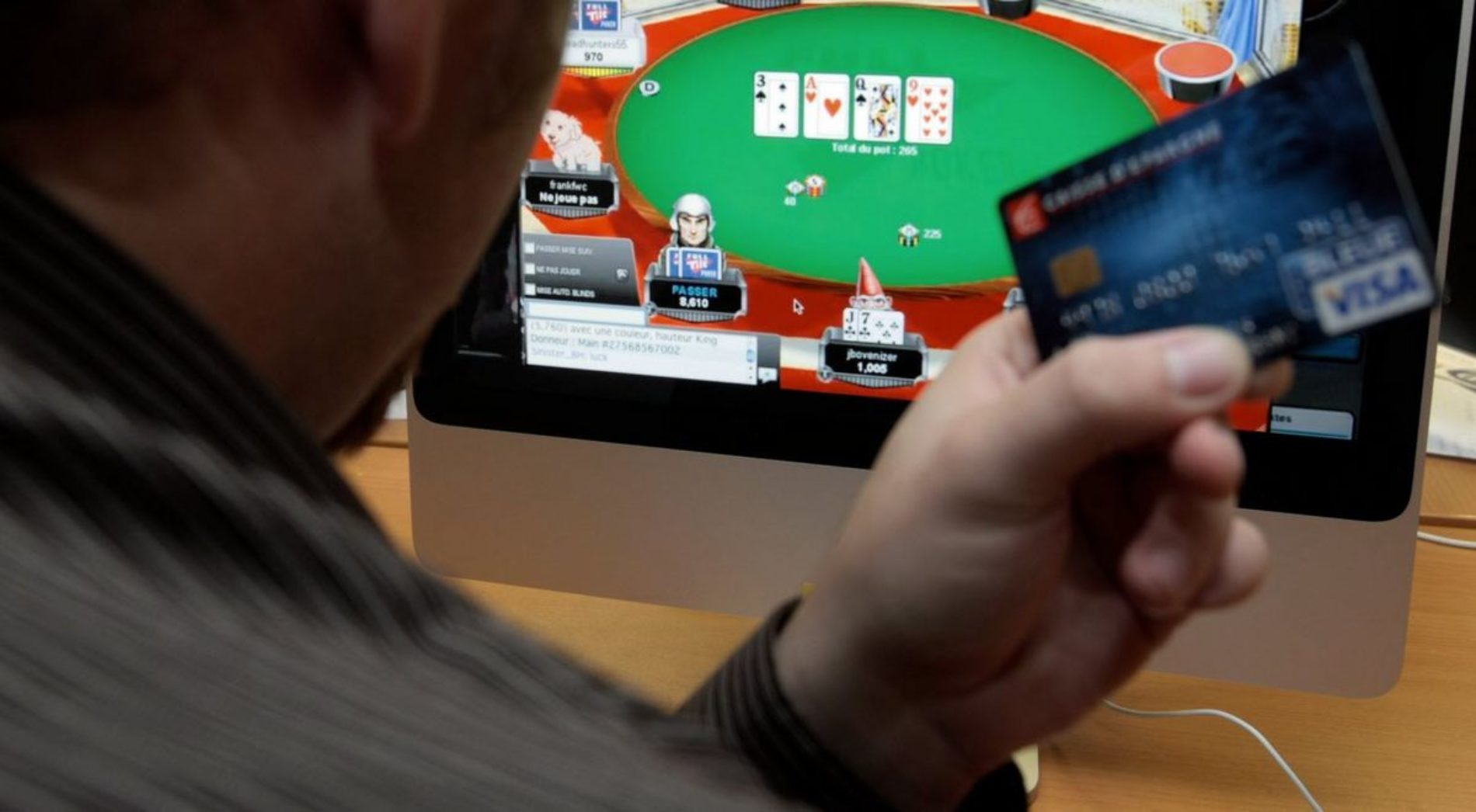 Le poker en ligne ou comment gagner de l’argent en restant chez soi